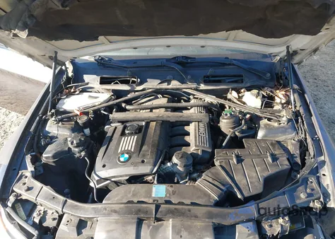 2007 BMW 328Xi z USA, uszkodzony, nr VIN WBAVT73517FV35811